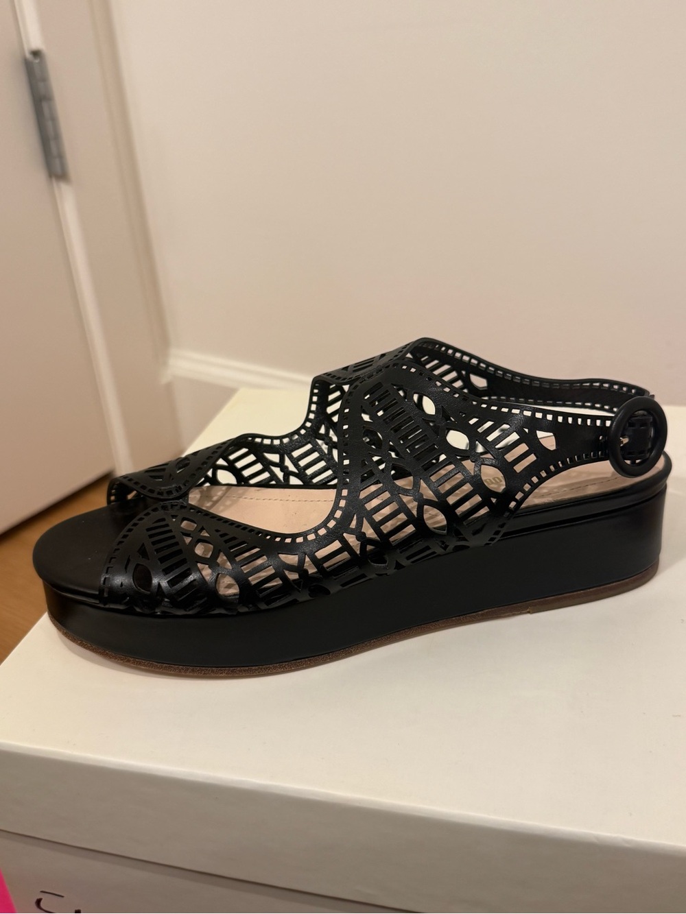 Nicholas Kirkwood Black Laser Cut Leather Platform Slingback Sandals EU 36
